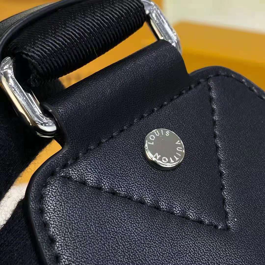 Louis Vuitton Avenue Sling Bag Damier Infini 3D leather, Luxury