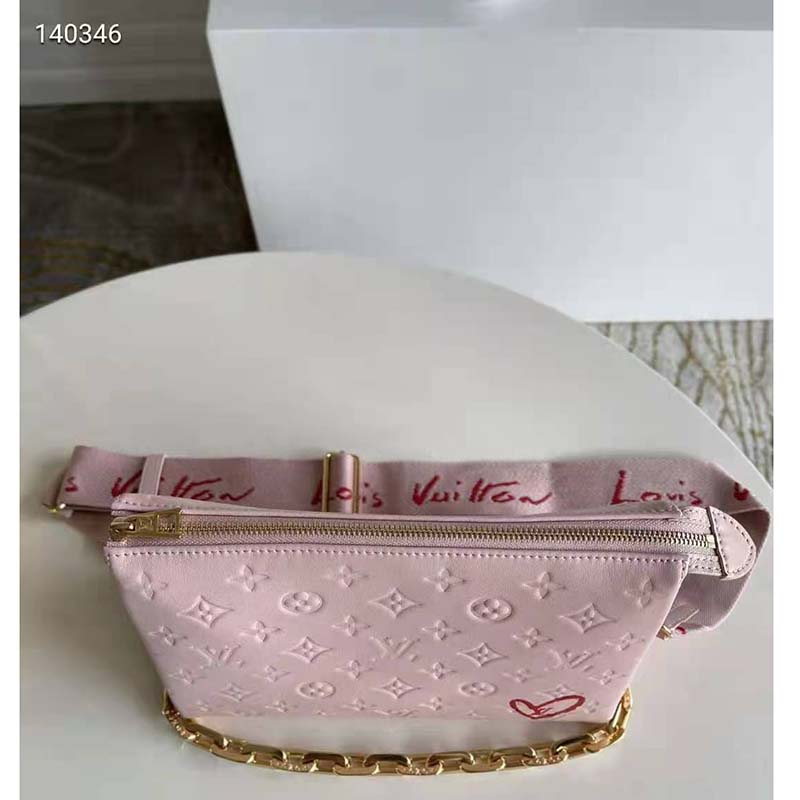 www.hkluxuryoutlet.com Lo*****@***** #LV Handbag #LV bag #Women fashion  #desig…