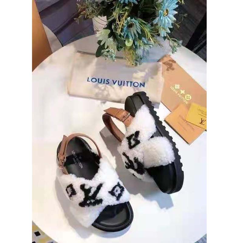 Beige LV Louis Vuitton Paseo Flat Comfort Shearling Fur Mules