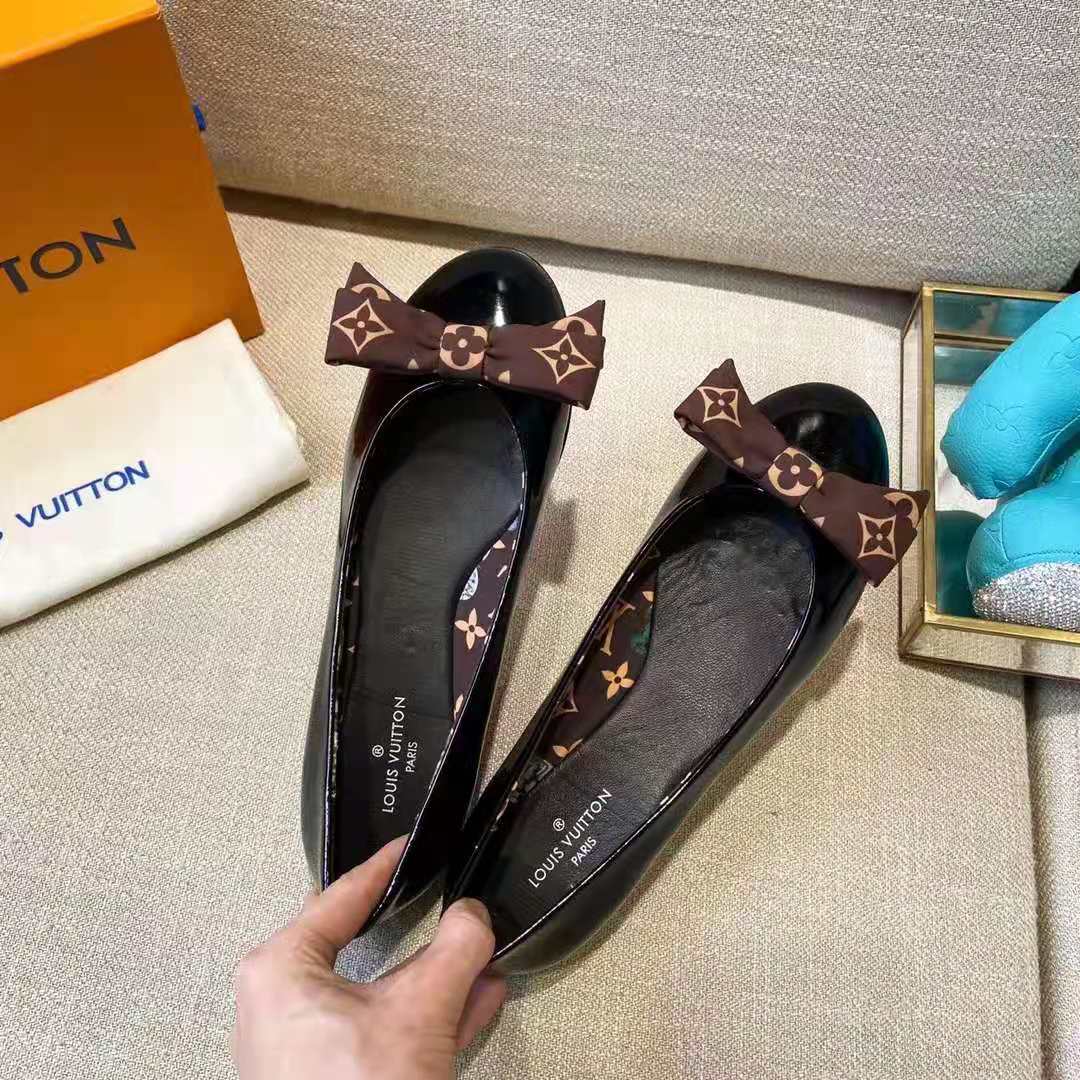 Louis Vuitton LV Woman Monogram Flat Shoes