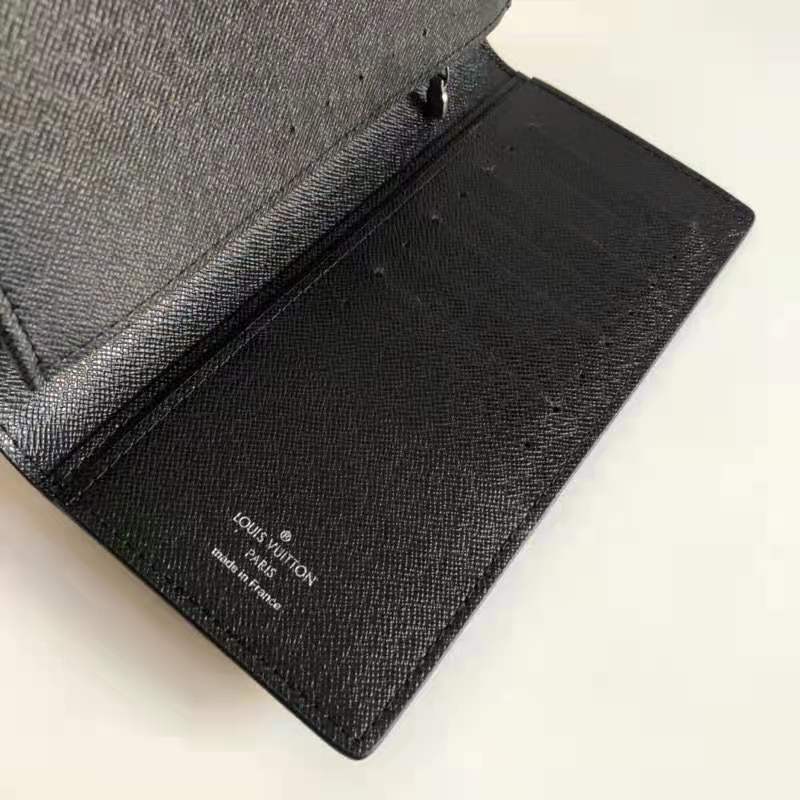 Louis Vuitton LV Brazza wallet new Grey Leather ref.232919 - Joli Closet
