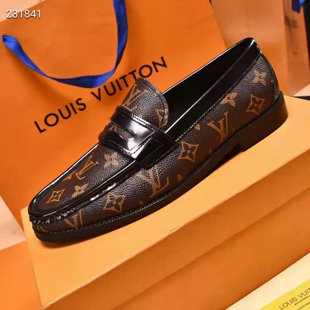Men's Louis Vuitton LV Logo Casual Loafers