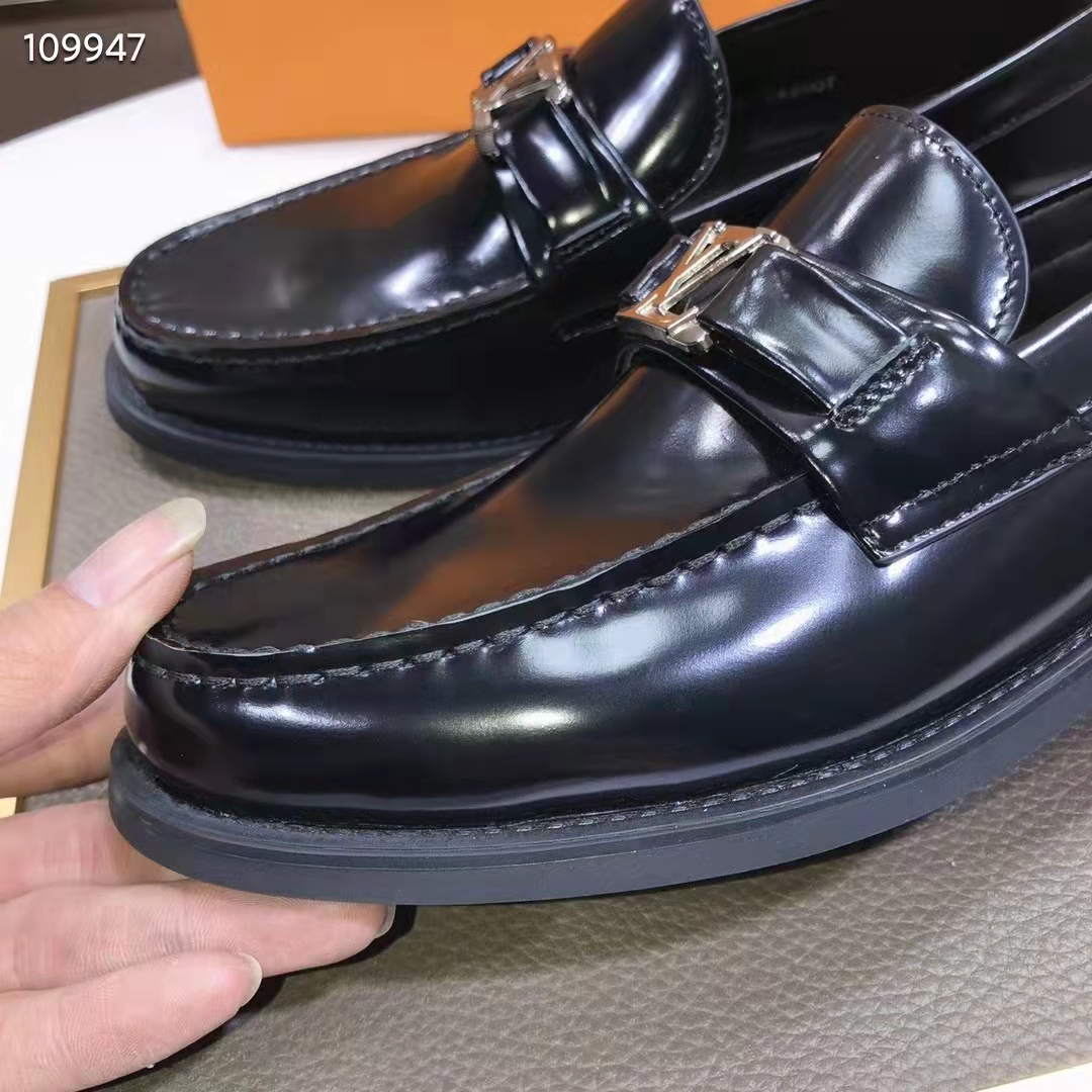 LOUIS VUITTON Major line loafers (calf leather) / UK7 / BLK / leather / LV  metal fittings / dress shoes / leather shoes Black ref.438415 - Joli Closet