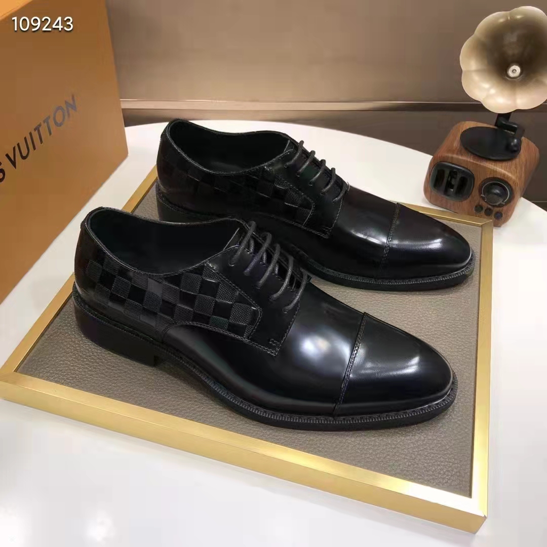 Louis Vuitton Men's Black Leather Officer Derby Shoe – Luxuria & Co.