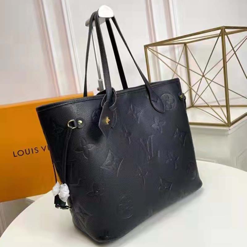 Neverfull leather handbag Louis Vuitton Black in Leather - 31137487