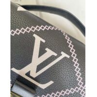 Louis Vuitton LV Unisex Pochette Metis Bag Black Embroidered Embossed Supple Grained Cowhide (10)