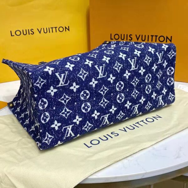 Louis Vuitton OnTheGo MM Handbag Navy Blue Denim jacquard Textile –  EliteLaza