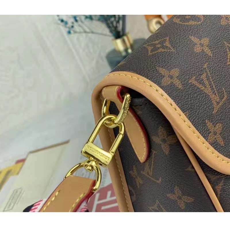Diane cloth handbag Louis Vuitton Brown in Cloth - 38389885