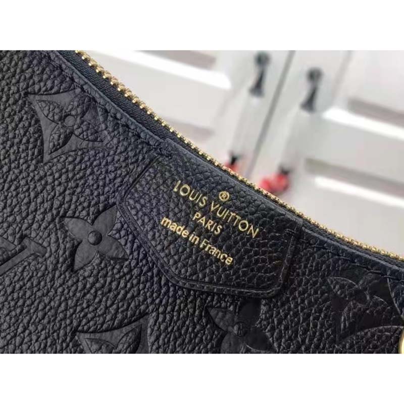 Louis Vuitton LV Women Easy Pouch On Strap Black Monogram Supple Grained  Cowhide - LULUX