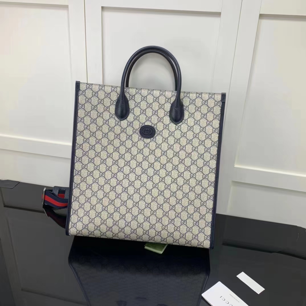 Medium tote bag with Interlocking G in beige and blue GG Supreme