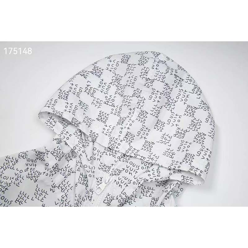 Louis Vuitton Damier Spread Windbreaker Optical White. Size 48