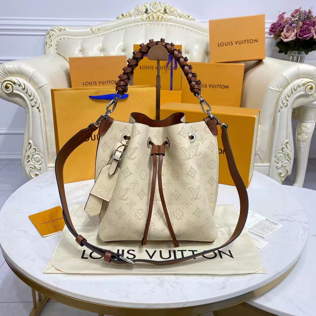 Louis Vuitton Muria Bucket Bag Mahina Leather Neutral 92720231