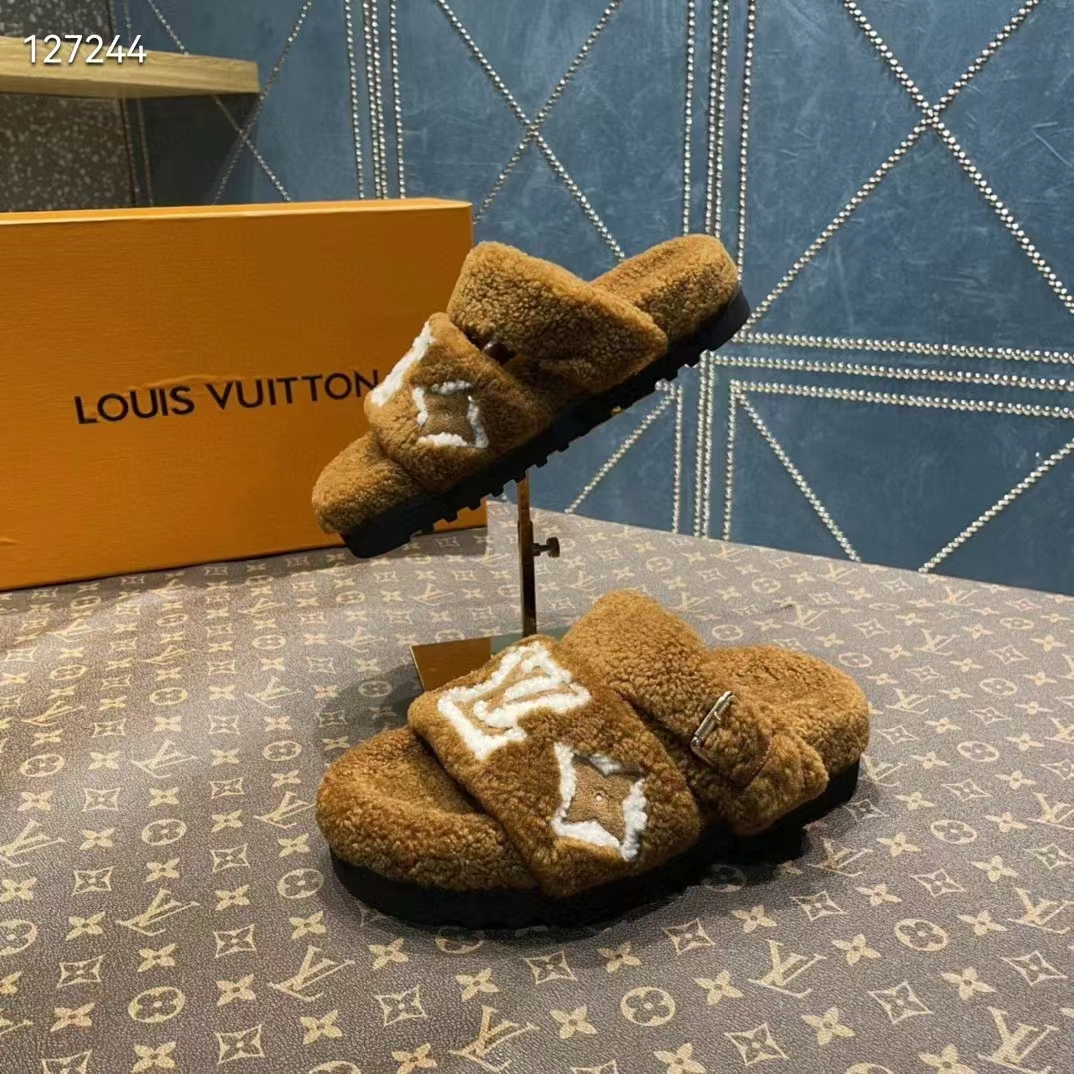 Louis Vuitton LV Unisex Paseo Flat Comfort Mule Beige Shearling Anatomic  Treaded Rubber - LULUX
