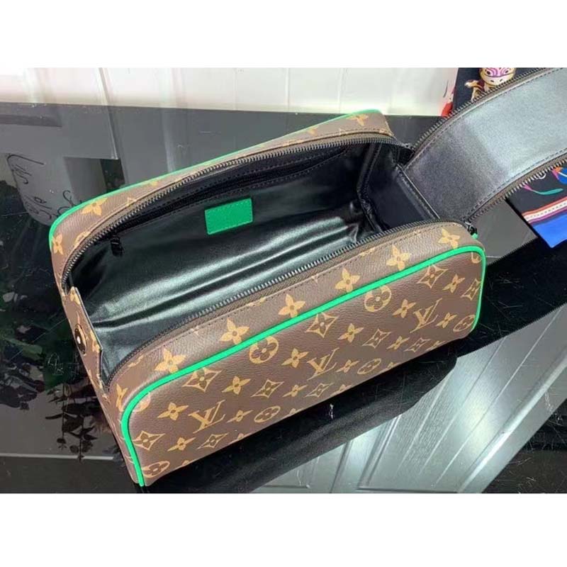 Louis Vuitton Dopp Kıt Toılet Pouch Handbag – LuxaroBags