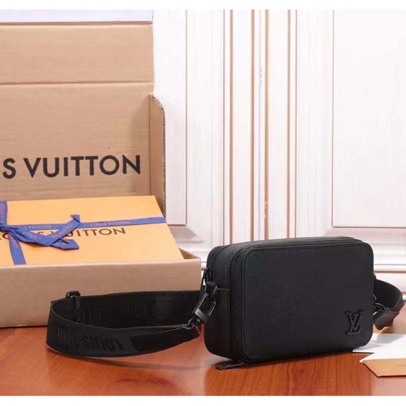 Louis Vuitton M59161 Alpha Wearable Wallet , Black, One Size