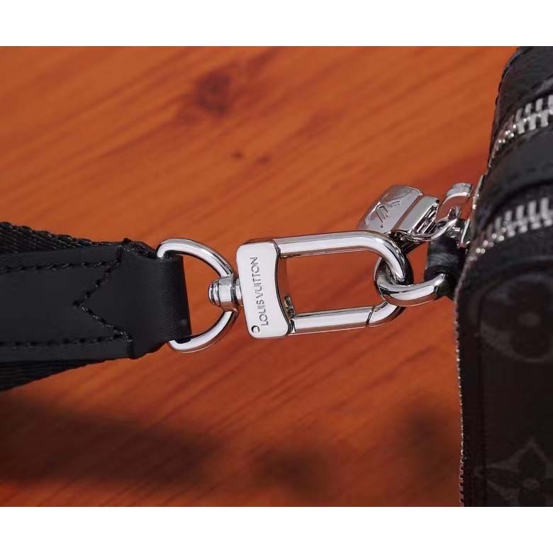 Túi Nam Louis Vuitton Alpha Wearable Wallet 'Monogram Eclipse' M81260 –  LUXITY