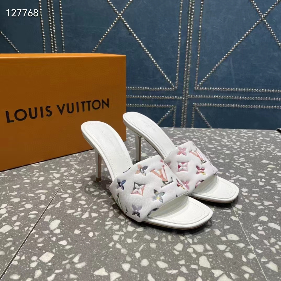 Leather mules & clogs Louis Vuitton White size 39 EU in Leather - 35405638
