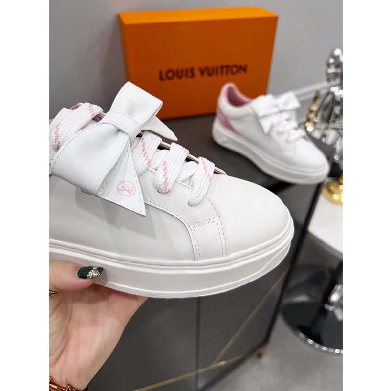 Shop Louis Vuitton Logo Round Toe Rubber Sole Lace-up Casual Style Unisex  (LVUJ6536WHT742AA00) by Allee55