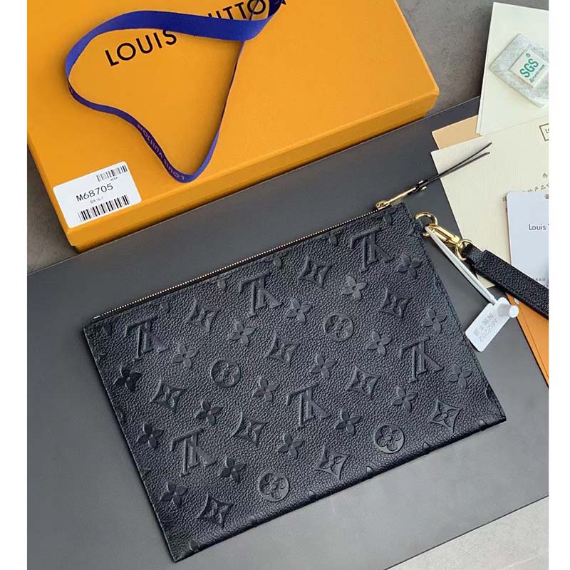 IDR 11,5jt. New LV daily Pouch Black Impriente leather. Db, box, booklet.  Ready luar kota. (Size 30x21cm)