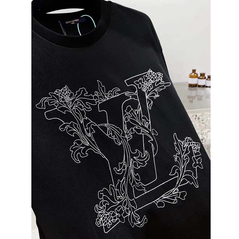 LOUIS VUITTON Printed and Embroidered Flower T-shirt Size M #16