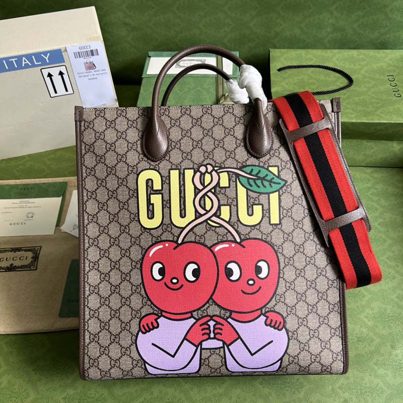 Shop GUCCI GG Supreme 2021-22FW Coloring pencil set with double g (662131  2ZGBG 8749) by ksgarden