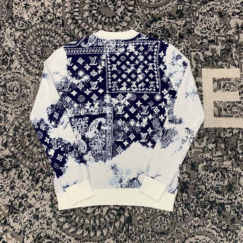 Louis Vuitton 2022 Monogram Bandana Crewneck Pullover w/ Tags - Blue  Sweaters, Clothing - LOU611992