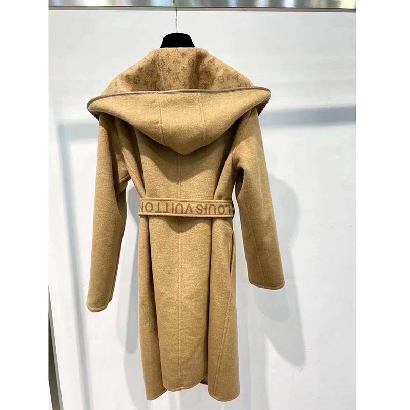 Louis Vuitton Signature Short Hooded Wrap Coat, Beige, 42