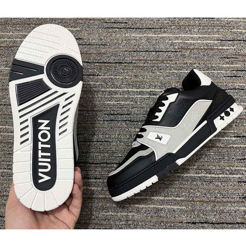 Louis Vuitton Mens Sneakers 2023-24FW, Black, UK8.5