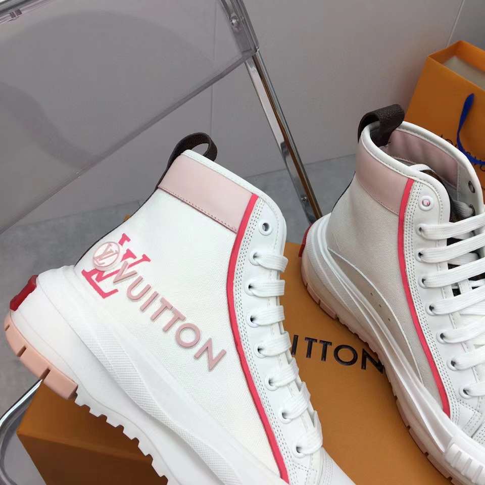 Louis Vuitton LV Squad Sneaker, Pink, 41