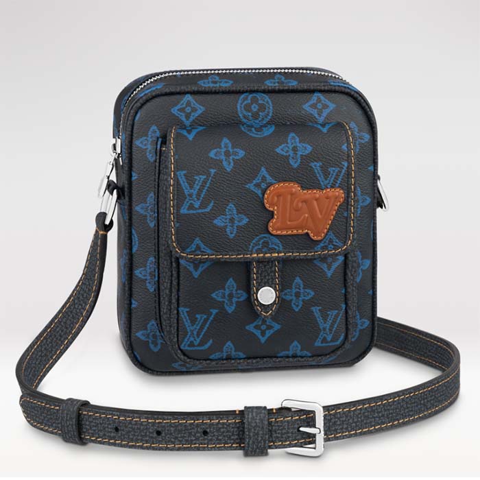 Shop Louis Vuitton Keepall Monogram Unisex Canvas Street Style Leather  Crossbody Bag (M46339) by LeO.