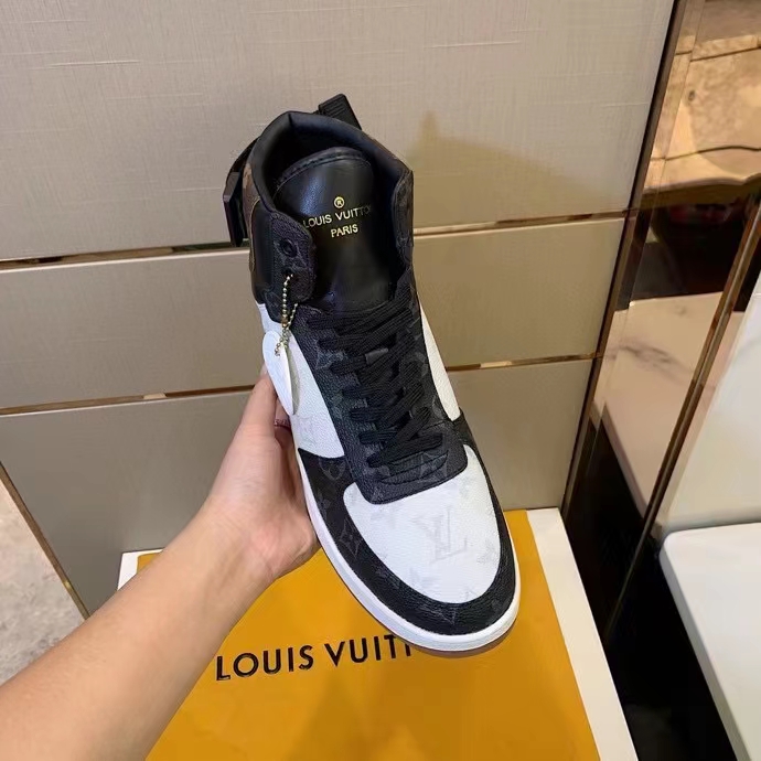 Louis Vuitton LV Rivoli Sneakers