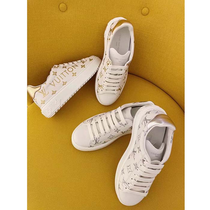 Time out trainers Louis Vuitton Beige size 37 EU in Suede - 31674235