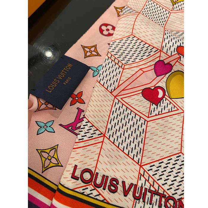 Louis Vuitton Azure Blue Silk Damier Pop Up Print Bandeau Scarf - Yoogi's  Closet