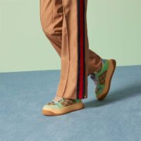 Gucci Unisex GG Screener Sneaker Camel Ebony GG Canvas Bi-Color Chunky Laces (2)