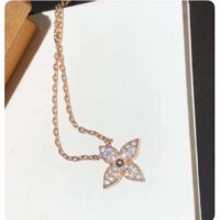 Louis Vuitton Women LV Idylle Blossom Pendant Pink Gold Diamonds 25 Diamonds (1)