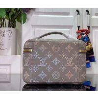 Louis Vuitton LV Women Nice Mini Toiletry Pouch Gray Mahina Perforated Calfskin Leather (10)