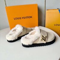 Louis Vuitton Unisex LV Cosy Flat Comfort Clog Natural Suede Calf Leather Shearling (9)