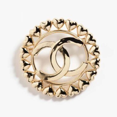 Chanel Women Brooch in Metal