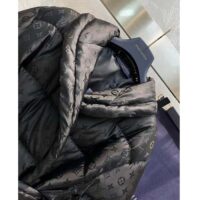 Louis Vuitton LV Women Flight Mode Monogram Jacquard Puffer Wrap Coat Polyamide Black (15)