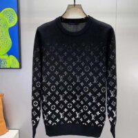 Louis Vuitton Men Lvse Monogram Degrade Crewneck Cotton Black White Slightly Loose Fit (7)