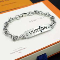 Louis Vuitton Men LV ID Bracelet (1)