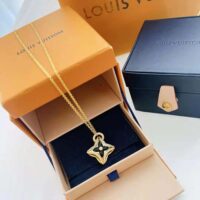 Louis Vuitton Women Ever Blossom Pendant (1)