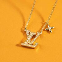 Louis Vuitton Women LV Iconic Pearls Necklace (1)