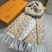 Louis Vuitton Unisex LV Game On Scarf Beige Allover Monogram M76900 (5)