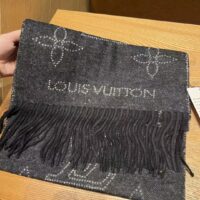 Louis Vuitton Unisex LV Mahina Flight Mode Scarf Black Cashmere Wool M77902 (8)