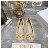 Dior CD Women Dior Ballet Flat Natural Cannage Raffia Grosgrain Bow Resin Pearl (7)