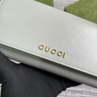 Gucci Unisex Continental Wallet with Gucci Script 7726380OP0N1440 (1)