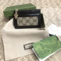 Gucci Unisex GG Card Case Wallet 790033FADHW9742 (1)