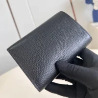 Louis Vuitton LV Unisex Capucines Compact Wallet M82764 (1)