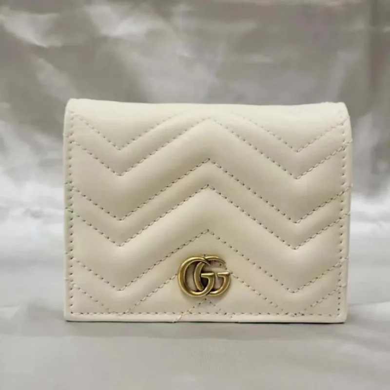 Gucci GG Unisex GG Marmont Card Case Wallet in Matelassé Chevron Leather